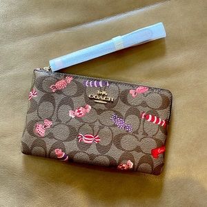 Coach Signature Candy Leather Large Wristlet (Brand New)